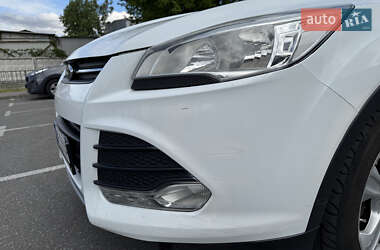 Внедорожник / Кроссовер Ford Kuga 2013 в 