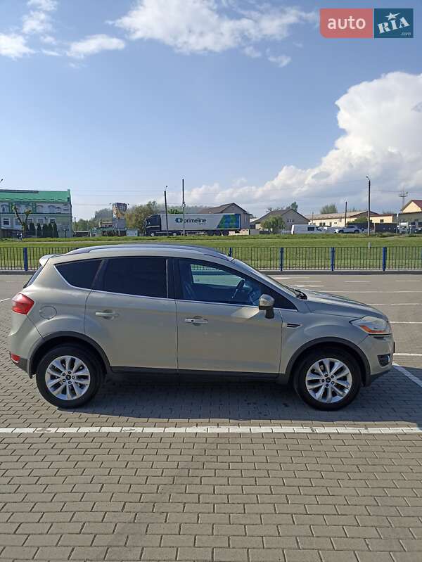 Внедорожник / Кроссовер Ford Kuga 2008 в 