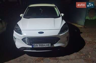 Внедорожник / Кроссовер Ford Kuga 2021 в Александрие