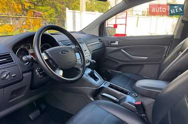Позашляховик / Кросовер Ford Kuga 2012 в 