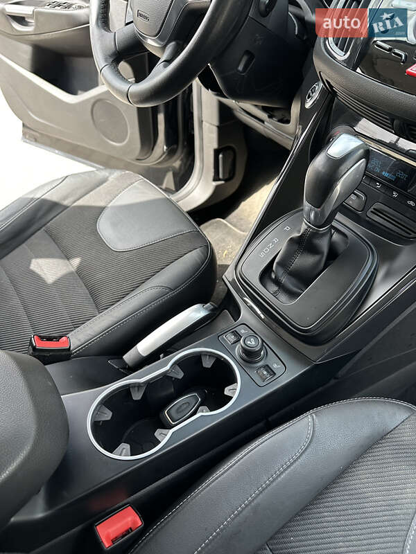 Внедорожник / Кроссовер Ford Kuga 2014 в Тернополе