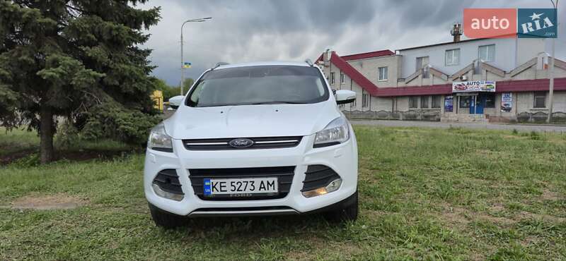 Внедорожник / Кроссовер Ford Kuga 2015 в Павлограде