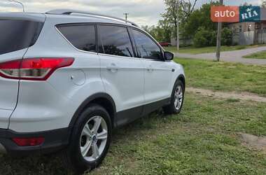Внедорожник / Кроссовер Ford Kuga 2015 в 