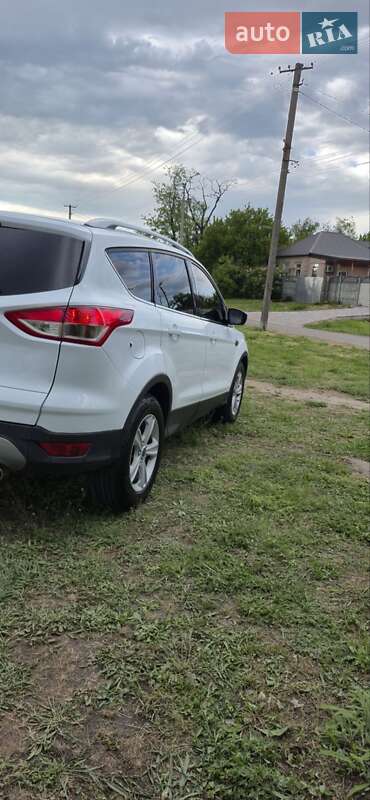 Внедорожник / Кроссовер Ford Kuga 2015 в Павлограде