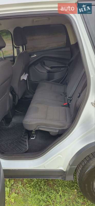 Внедорожник / Кроссовер Ford Kuga 2015 в Павлограде