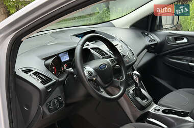 Внедорожник / Кроссовер Ford Kuga 2015 в 