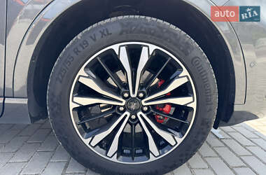 Внедорожник / Кроссовер Ford Kuga 2020 в 