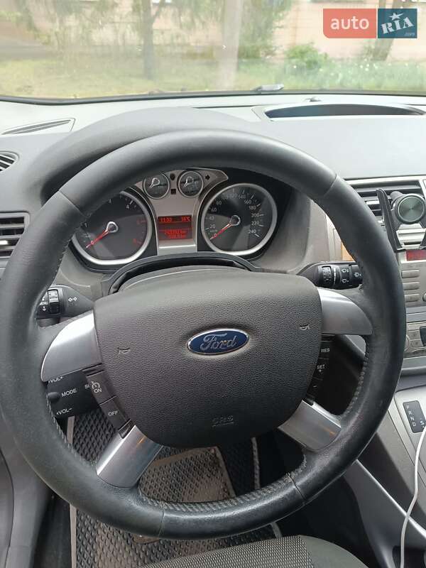 Внедорожник / Кроссовер Ford Kuga 2011 в Сумах