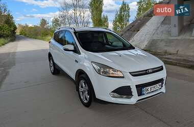 Внедорожник / Кроссовер Ford Kuga 2013 в 