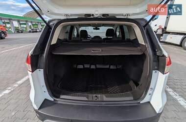 Внедорожник / Кроссовер Ford Kuga 2013 в 