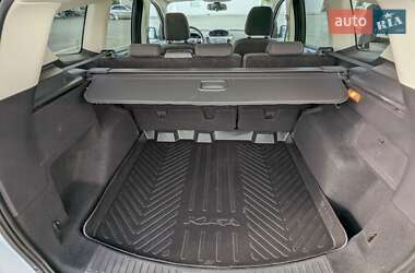 Внедорожник / Кроссовер Ford Kuga 2013 в 
