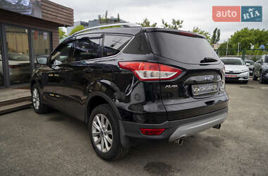 Внедорожник / Кроссовер Ford Kuga 2016 в 