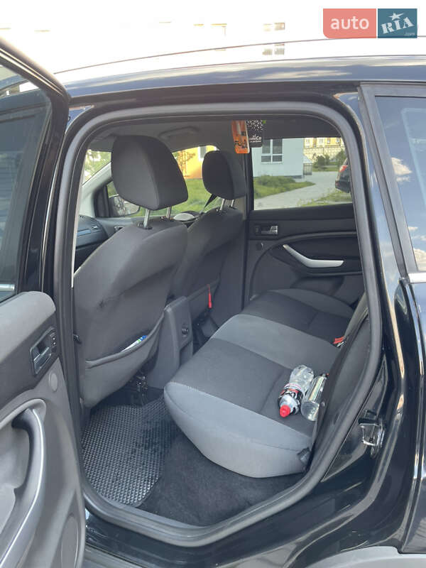 Внедорожник / Кроссовер Ford Kuga 2011 в Киеве