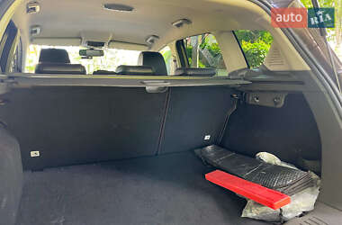 Позашляховик / Кросовер Ford Kuga 2012 в 