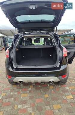 Внедорожник / Кроссовер Ford Kuga 2011 в 