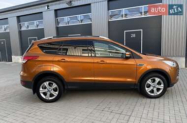 Внедорожник / Кроссовер Ford Kuga 2015 в 
