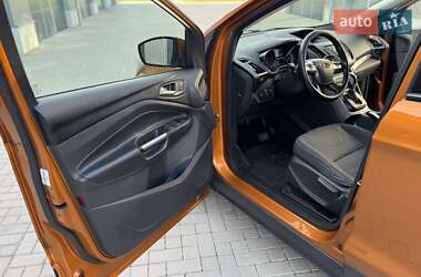 Внедорожник / Кроссовер Ford Kuga 2015 в 