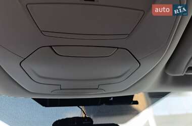 Внедорожник / Кроссовер Ford Kuga 2015 в 