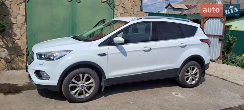 Внедорожник / Кроссовер Ford Kuga 2019 в Полтаве