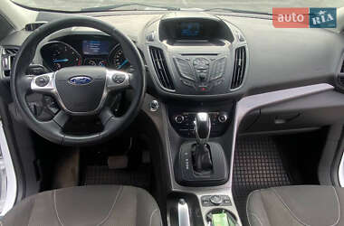 Внедорожник / Кроссовер Ford Kuga 2013 в 