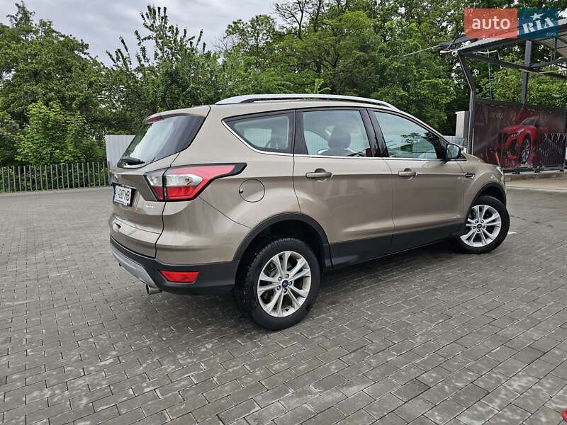 Внедорожник / Кроссовер Ford Kuga 2019 в Белой Церкви