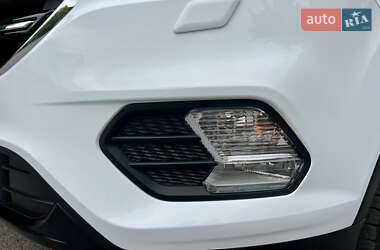 Внедорожник / Кроссовер Ford Kuga 2017 в 