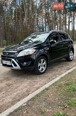 Внедорожник / Кроссовер Ford Kuga 2010 в 
