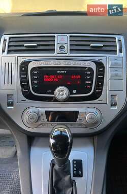 Внедорожник / Кроссовер Ford Kuga 2010 в 