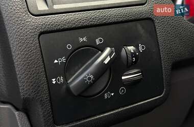 Внедорожник / Кроссовер Ford Kuga 2011 в 