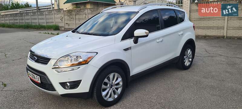 Внедорожник / Кроссовер Ford Kuga 2011 в 