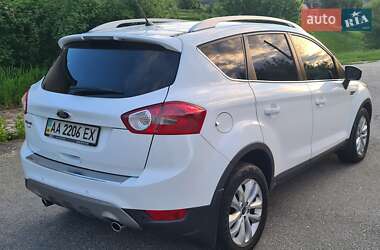 Внедорожник / Кроссовер Ford Kuga 2011 в 