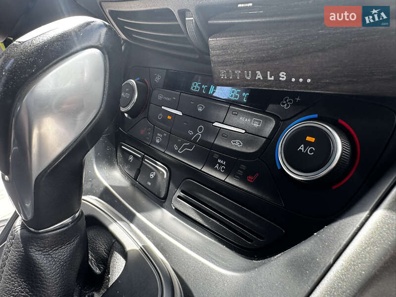 Внедорожник / Кроссовер Ford Kuga 2018 в Житомире