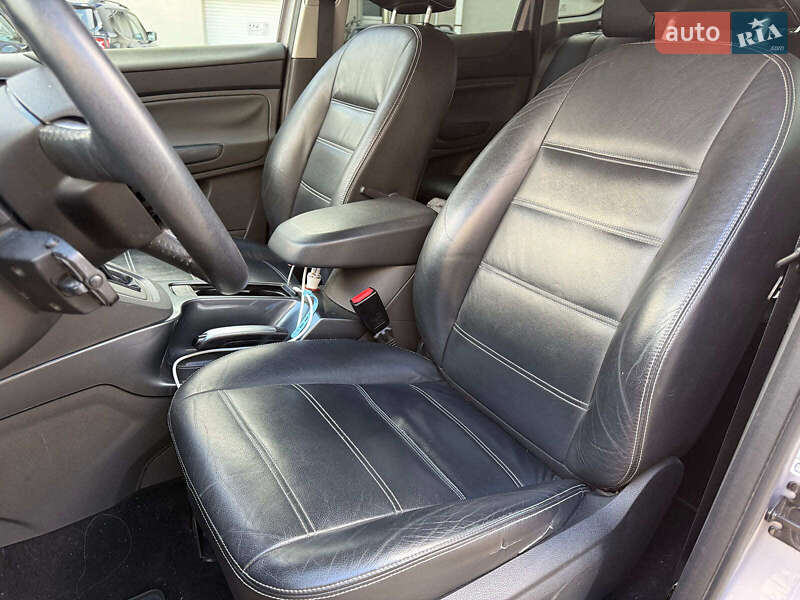 Внедорожник / Кроссовер Ford Kuga 2011 в Одессе