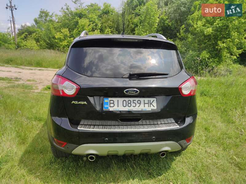 Внедорожник / Кроссовер Ford Kuga 2012 в Миргороде