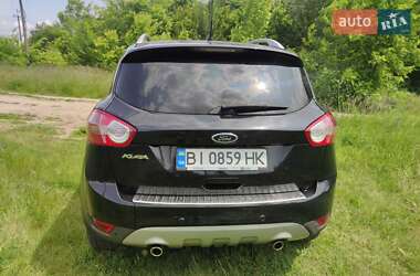 Внедорожник / Кроссовер Ford Kuga 2012 в 
