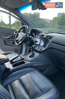 Внедорожник / Кроссовер Ford Kuga 2011 в 
