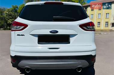 Внедорожник / Кроссовер Ford Kuga 2013 в 
