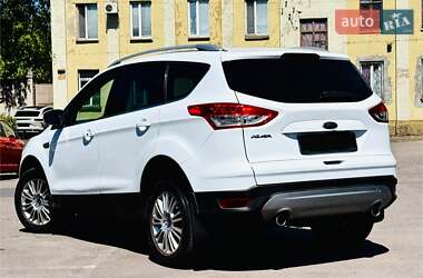 Внедорожник / Кроссовер Ford Kuga 2013 в 