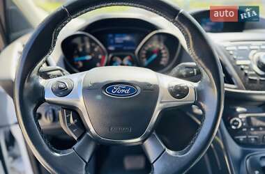 Внедорожник / Кроссовер Ford Kuga 2013 в 