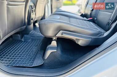 Внедорожник / Кроссовер Ford Kuga 2013 в 
