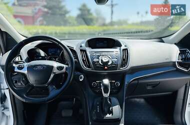 Внедорожник / Кроссовер Ford Kuga 2013 в 