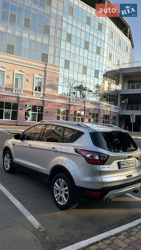 Позашляховик / Кросовер Ford Kuga 2017 в Одесі