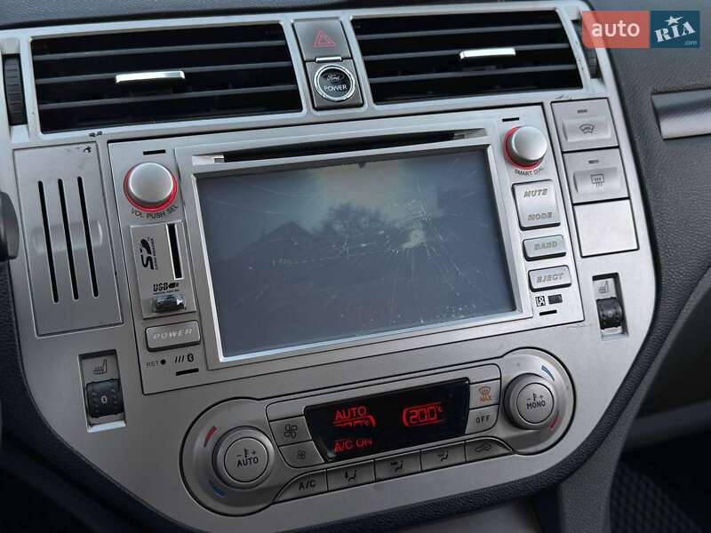Позашляховик / Кросовер Ford Kuga 2012 в Києві