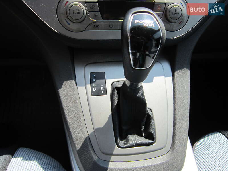 Позашляховик / Кросовер Ford Kuga 2011 в Цумані