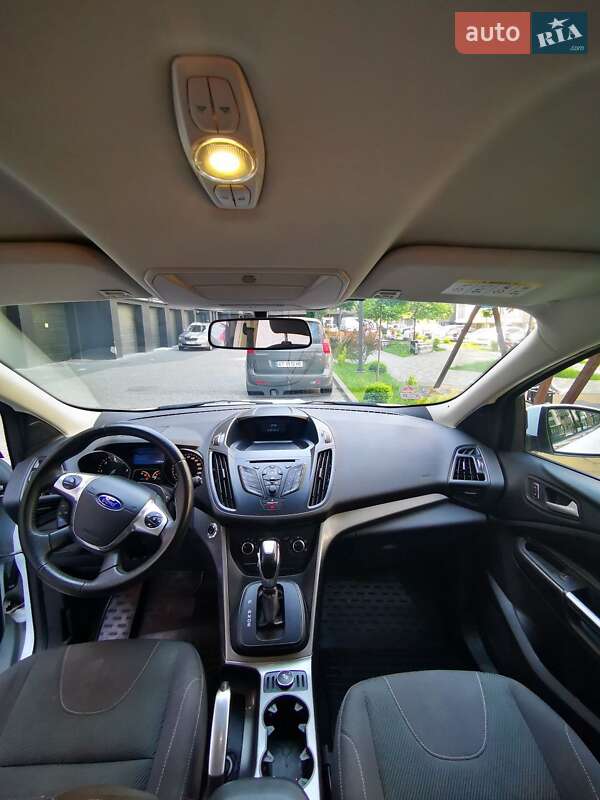 Внедорожник / Кроссовер Ford Kuga 2014 в Львове