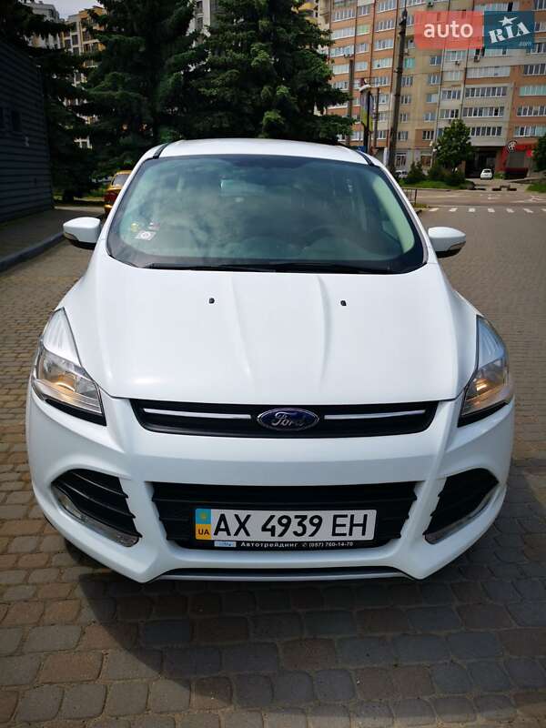 Внедорожник / Кроссовер Ford Kuga 2014 в Львове