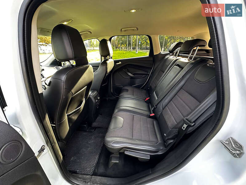 Позашляховик / Кросовер Ford Kuga 2013 в Одесі