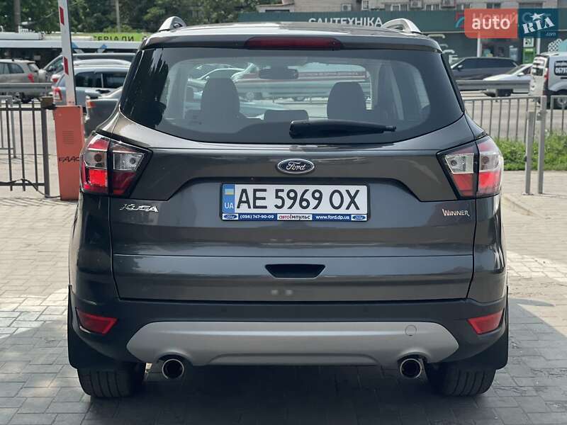 Позашляховик / Кросовер Ford Kuga 2019 в Дніпрі
