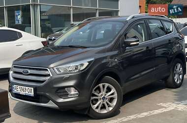 Внедорожник / Кроссовер Ford Kuga 2019 в 