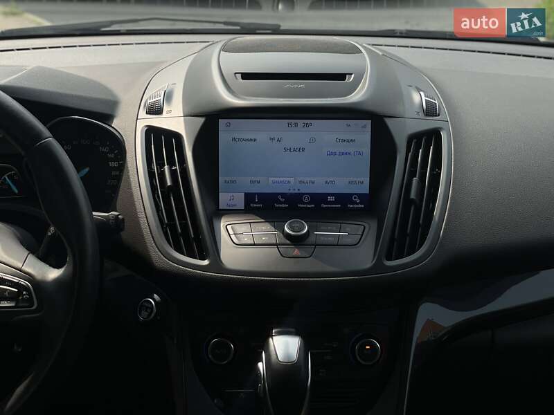 Позашляховик / Кросовер Ford Kuga 2019 в Дніпрі